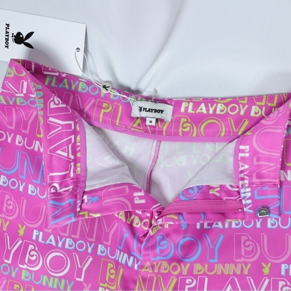 ๐
ฝ๐
ด๐ ๐ฅ๐๐ฅ๐ ๐๐๐๐๐๐๐ pink skort with Playboy bunny all-over print, M - Picture 8 of 17